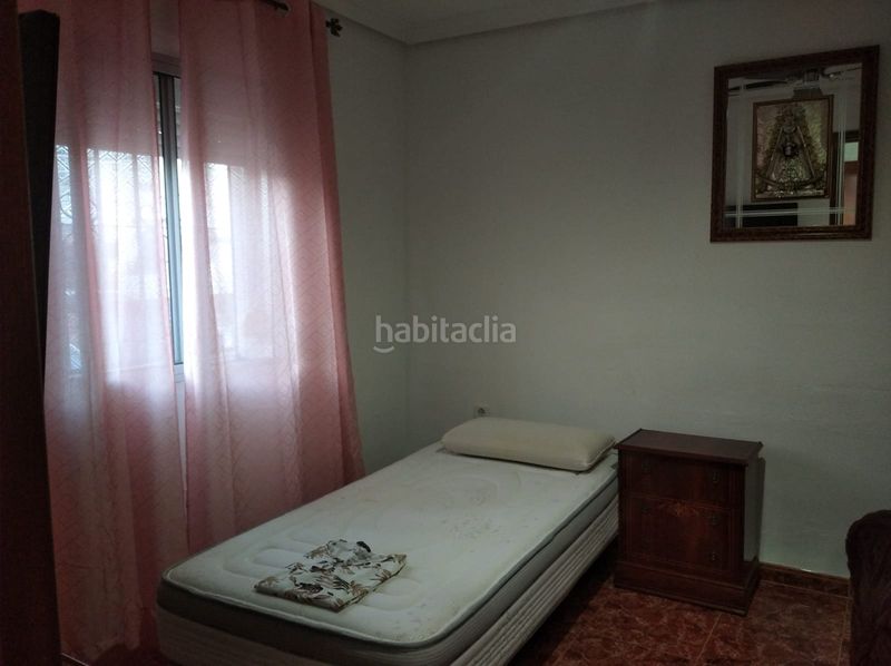 Foto f032bda7-f70d-427f-af6c-edb348543543. Maison jumelée dans La Hacienda - Nueva Andalucía Dos Hermanas