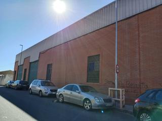 Nau industrial en La Hacienda - Nueva Andaluca. Naves en las portadas