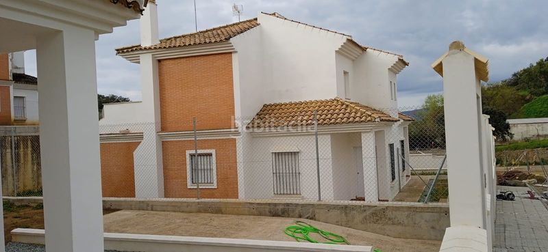 Foto 7c75c4bf-616b-4bad-97a3-326ba5669e82. Xalet a calle cerrito 18 a Ronquillo (El)