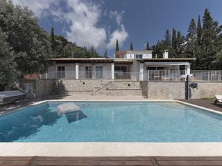 House in Bunyola. Villa de ensueño con vistas panorámicas y piscina en palmanyola