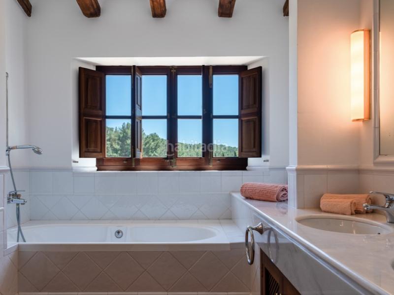 Foto aefa1ee2-0a5d-4b8a-a2f8-f404d41f12a7. Masia amb aparcament piscina a Calvià poble Calvià