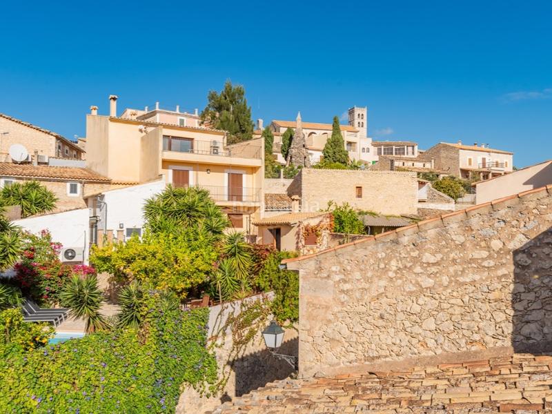 Foto ea92d69f-3295-4b3e-8e38-b64d4a98bcbe. Casa con parcheggio piscina in Selva