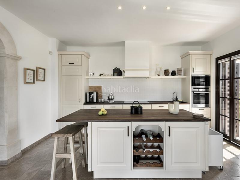 Foto a9a456cd-435e-43a1-b668-a35ca6ca9c51. Masia amb aparcament piscina a Llucmajor interior Llucmajor