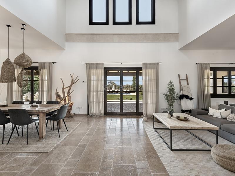 Foto ff1459b8-3d3b-46c8-bf07-1d3884e6bb9b. Masia amb aparcament piscina a Llucmajor interior Llucmajor