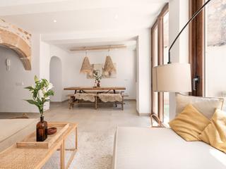 Maison à Campos. Elegancia atemporal casa de pueblo reformada en campos que combi
