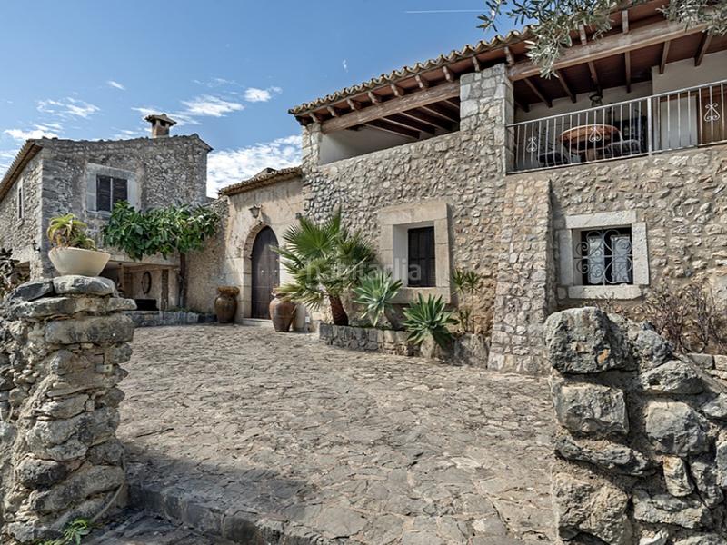 Foto 067a235a-bd76-46d7-a67b-03668b2517ff. Country house with pool in Selva