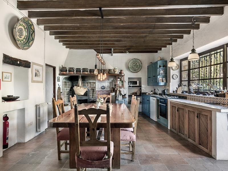 Foto 0cd9889a-b6ab-408a-b712-613ea6c1ad6d. Country house with pool in Selva