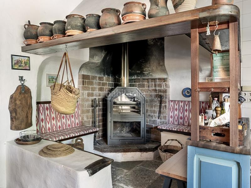 Foto 4c12b974-ff56-4a4f-8af9-617f6389aa74. Country house with pool in Selva