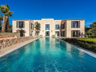 Masia a Felanitx Poble. Sueño mediterráneo elegante casa de campo con vistas al mar y ca