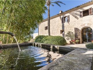 Country house in Porreres. Finca centenaria con parque y viñedo en porreres