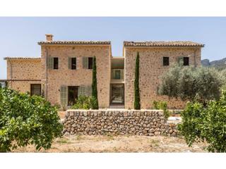 Masia a Alaró. Impecable finca rústica de nueva construcción con impresionantes