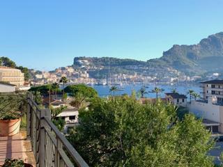 Casa a Sóller. Amplio chalet en port de soller con vistas al mar, garaje y jard