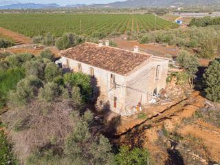 Masia a Consell. Finca rustica para reformar y ampliar en consell