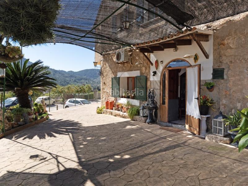 Foto 0693b332-2624-435e-88a8-af7a1ead7794. Masia amb aparcament piscina a Sóller