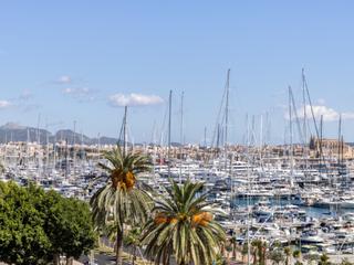 Apartamento en Porto Pi. Apartamento exclusivo con vistas a la bahía de palma y a la cate