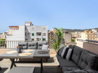 Apartment in Son Dureta. Ático con garaje y vistas a la montaña y a la ciudad en santa ca