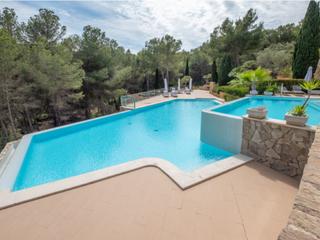 Apartament a Sol de Mallorca. Apartamento con garaje en una bonita urbanización cerca de la pl
