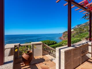 Casa a Banyalbufar. Vivir junto al mar  encantadora casa en el puerto de canonge con