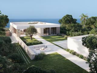 House in Sa Torre. Espectacular villa en primera línea de mar en sa torre