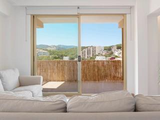 Apartment in Porto Pi. La bonanova ofrece un luminoso apartamento con terraza con vista