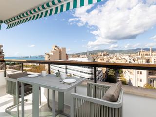 Apartment in Foners. Joya urbana reformada con vistas inigualables en palma