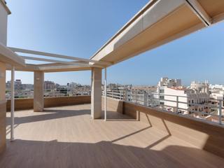 Apartment in Bons Aires. Céntrico ático totalmente reformado en palma con una espaciosa t