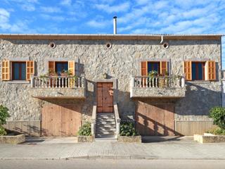 House in Son Serra de Marina. Casa unifamiliar a 50 m de la playa con permiso de alquiler vaca