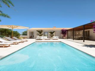 Casa a Sineu. Moderna y sostenible vivienda de una planta con piscina, jardín