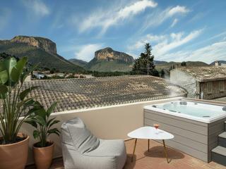 Casa a Alaró. Casa de pueblo con proyecto y licencia de obra en alaró