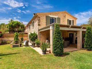 Maison à Calvià Poble. Moderna casa con vistas a la tramuntana y piscina con cascada mu