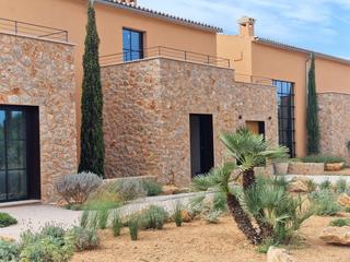 Mas à Santa María del Camí. Moderna casa de campo con vistas a la montaña en santa maría