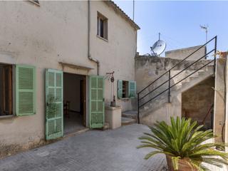 Casa a Campanet. Auténtica casa mallorquina con proyecto de modernización aprobad