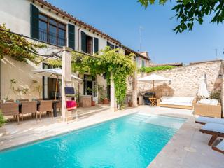 Maison à Sant Joan. Preciosa casa señorial con garaje y piscina en el corazón de san