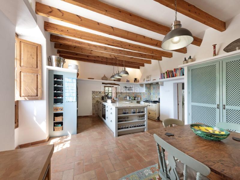 Foto 92c054ea-ae44-4241-acc1-0b9b43545cbc. Mas avec chauffage parking piscine dans Puigpunyent