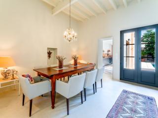 Maison à Campos. Elegante casa adosada en el corazón de campos con patio, piscina