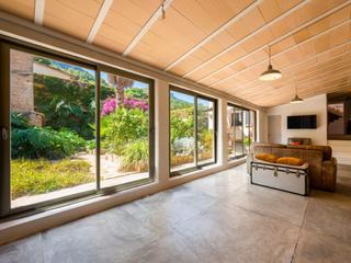 Casa a Sóller. Fábrica histórica renovada en sóller con jardín, piscina y apart