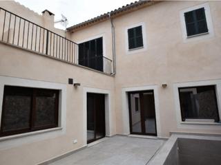 Location Maison à Consell. Gran casa de pueblo con piscina en consell para alquiler a largo