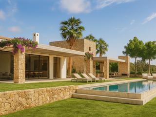 Mas à Santanyí Poble. Bungalow de diseño con piscina cubierta y zona de bienestar entr