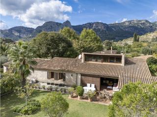 Mas à Bunyola. Idílica casa rural con vistas a la sierra de tramuntana en bunyo