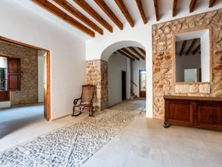 Maison à Selva. Casa tradicional con permiso para alquiler vacacional en biniama