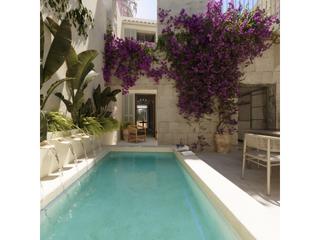Casa a Muro. Proyecto de casa adosada con licencia de piscina en muro