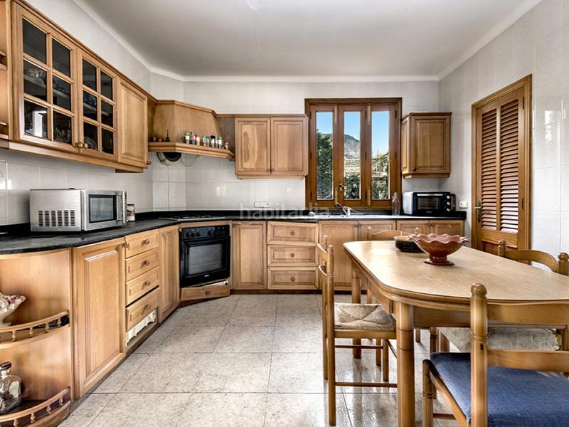 Foto 8a9f57f0-774d-4708-9131-5b506d36ff35. Casa amb aparcament a Alaró