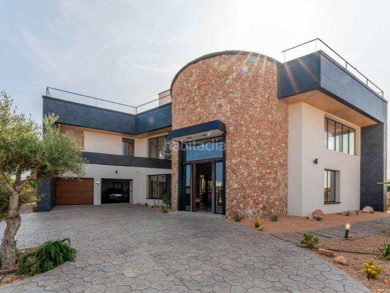 Foto 4ef2618d-139c-469e-90b1-cc78d2946794. Affitto casa con parcheggio piscina in Campos