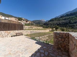 Maison à Fornalutx. Casa de pueblo de alta calidad con jardín privado mediterráneo