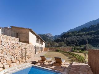 Maison à Fornalutx. Villa de alta calidad con jardines mediterráneos privado y pisci