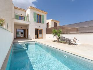 Maison à Sencelles. Moderna casa de pueblo a estrenar con piscina, jardín y garaje c