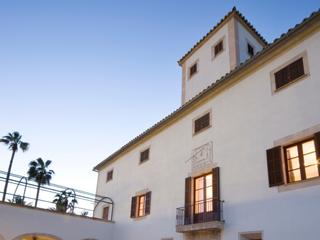 House in El Secar de la Real. Antiguo palacete del siglo xvii, totalmente restaurado para uso