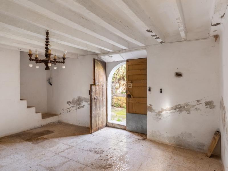 Foto 56fcd547-5e83-4f31-a182-d67fe2beb8af. Masia amb aparcament a Pollença poble Pollença