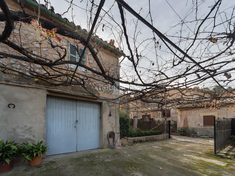 Foto ac4d94c9-7730-439a-ba97-093f6b577238. Masia amb aparcament a Sóller