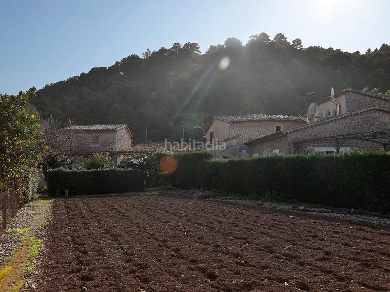 Foto ca5b9d19-5d27-4c4f-8f2f-326441d66e0c. Masia amb aparcament a Sóller